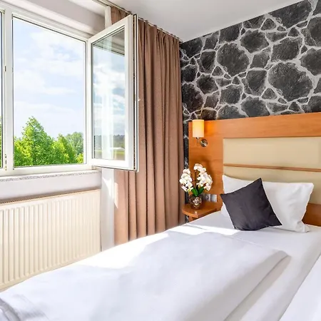 Plaza Stuttgart Airport Messe 3*