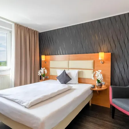 ホテル Plaza Stuttgart Airport Messe フィルダーシュタット