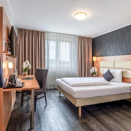 Plaza Stuttgart Airport Messe フィルダーシュタット