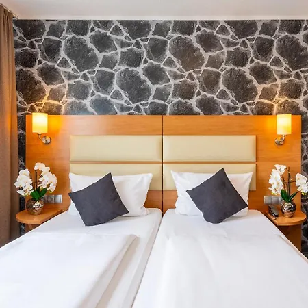 ホテル Plaza Stuttgart Airport Messe 3*