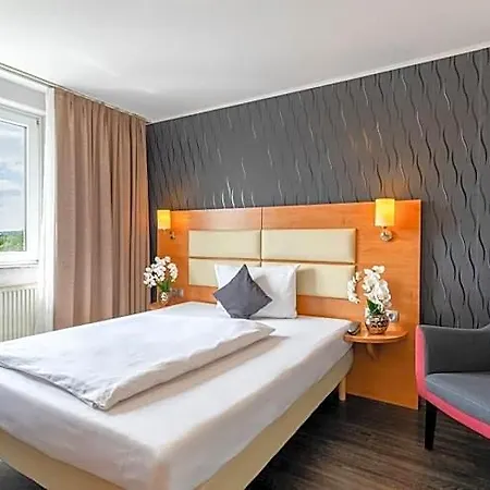 Plaza Stuttgart Airport Messe 3*