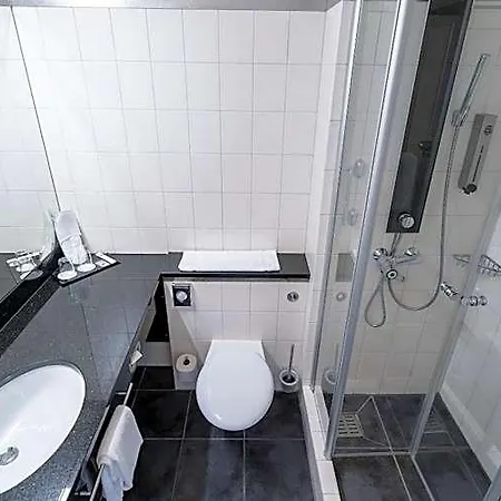 Plaza Stuttgart Airport Messe 3*