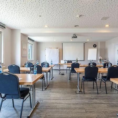 Plaza Stuttgart Airport Messe