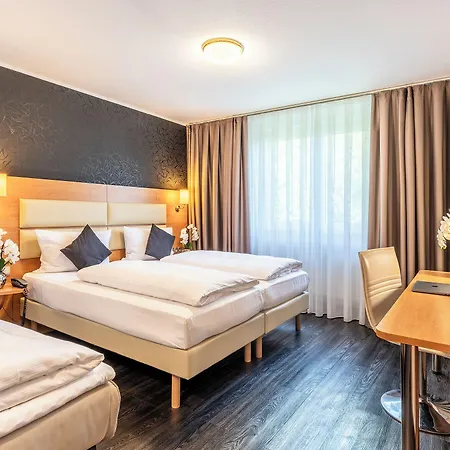 Plaza Stuttgart Airport Messe 3*