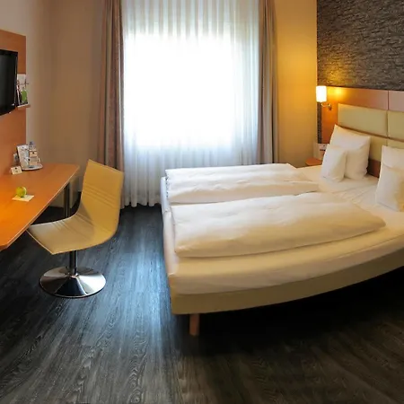 ホテル Plaza Stuttgart Airport Messe