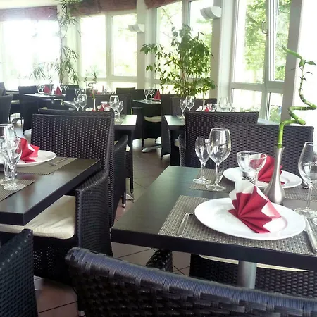 ホテル Plaza Stuttgart Airport Messe